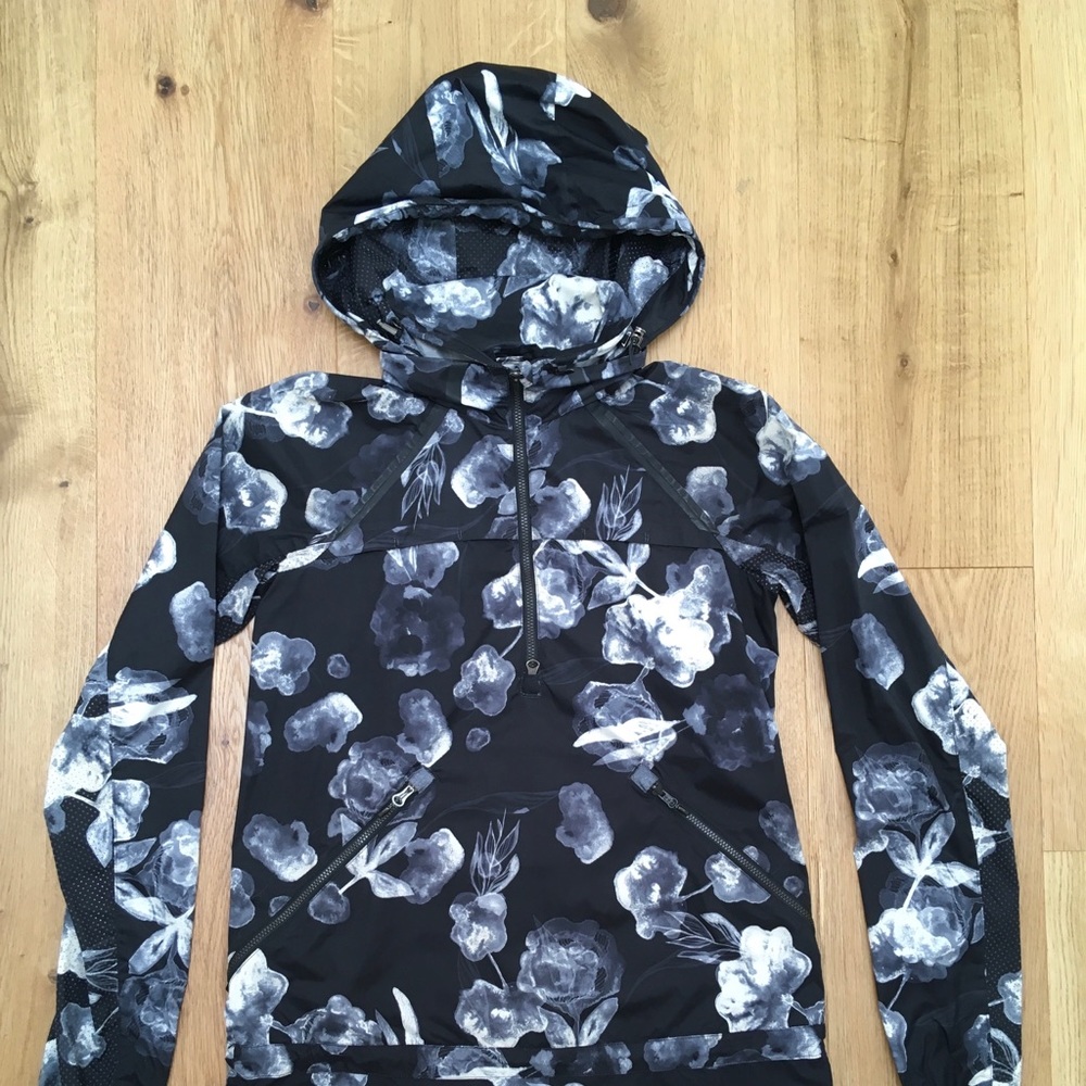 Lululemon wind breaker